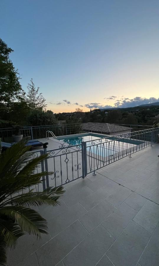 Appartement Villa D'Aurore Le Rouret Екстериор снимка