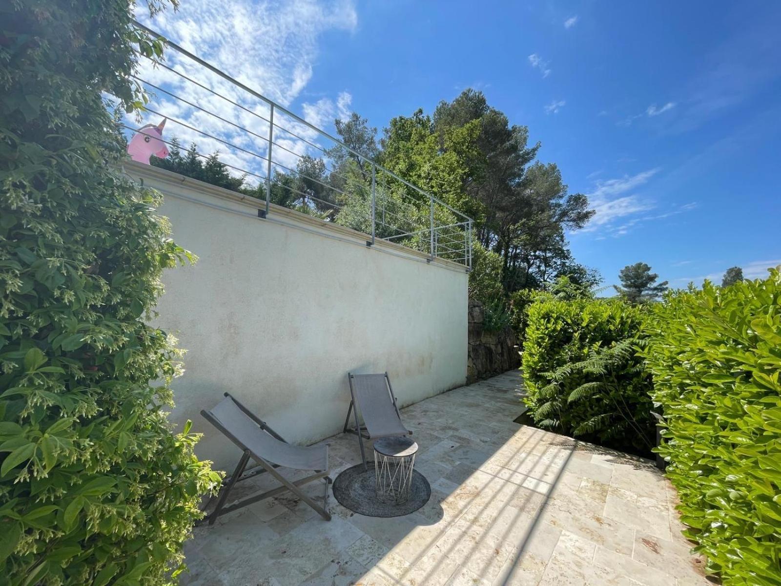 Appartement Villa D'Aurore Le Rouret Екстериор снимка